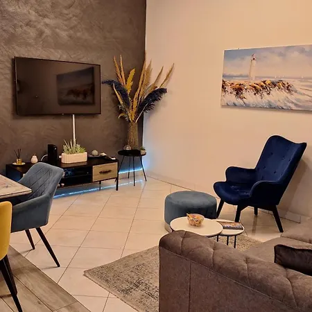 דירה Spacious Center