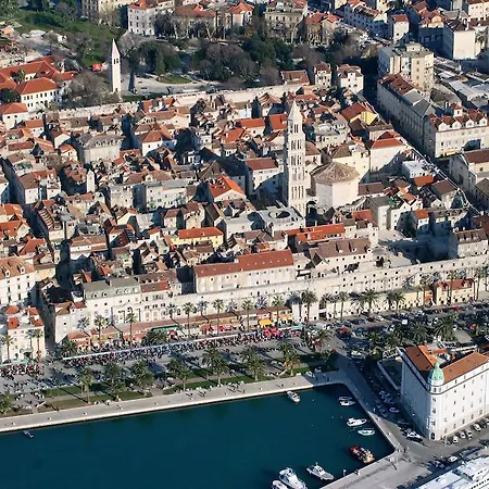 דירה Spacious Center ספליט