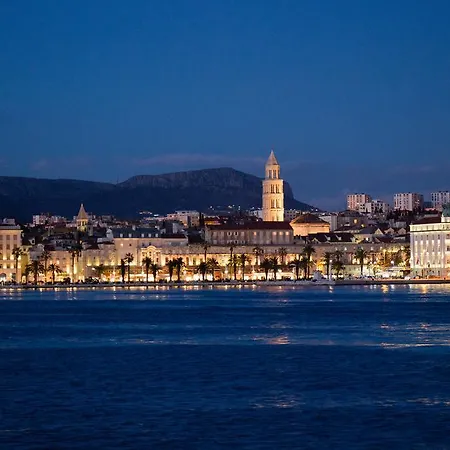 דירה Spacious Center ספליט